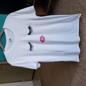Short sleeve white t-shirt